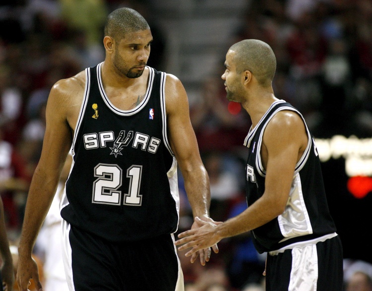 邓肯效力单一球队1158胜历史第一 斯托克顿&amp;马龙分列二三🤯