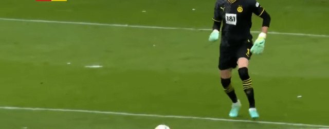 1680374906615066392.gif 拜仁1B.gif